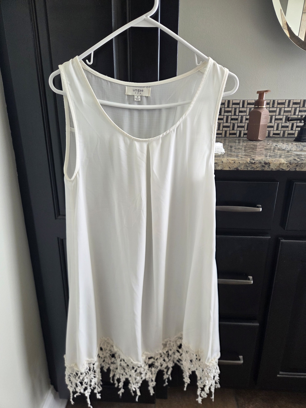 Umgee White Sleeveless Tunic with Crochet Fringe Hem